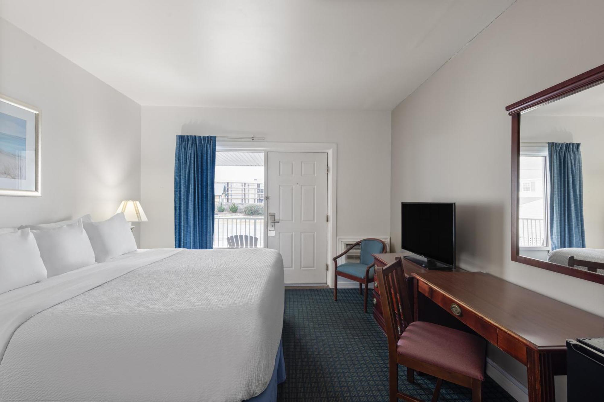 Days Inn By Wyndham Kill Devil Hills Oceanfront - Wilbur Bagian luar foto