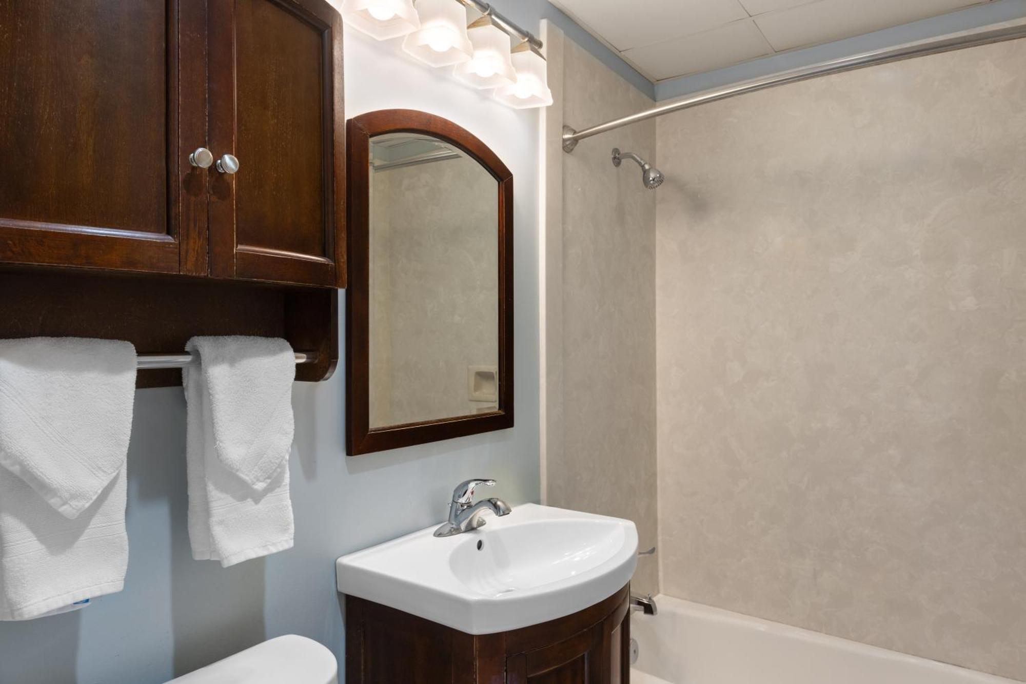 Days Inn By Wyndham Kill Devil Hills Oceanfront - Wilbur Bagian luar foto