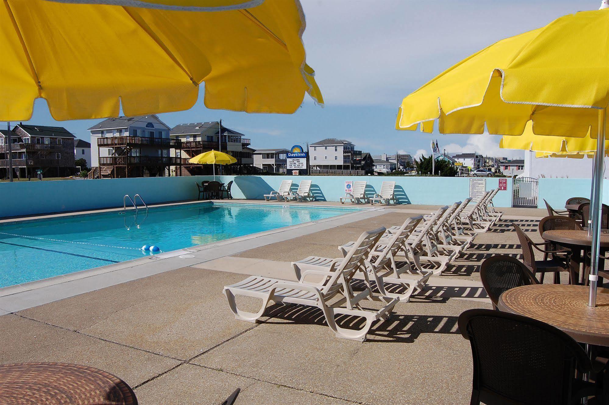 Days Inn By Wyndham Kill Devil Hills Oceanfront - Wilbur Bagian luar foto